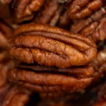بيكان محمص ملح - 100 جم
