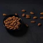 لوز نىء - 100 جم