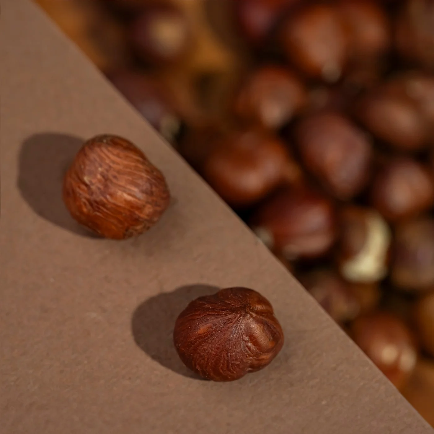 بندق نىء - 100 جم