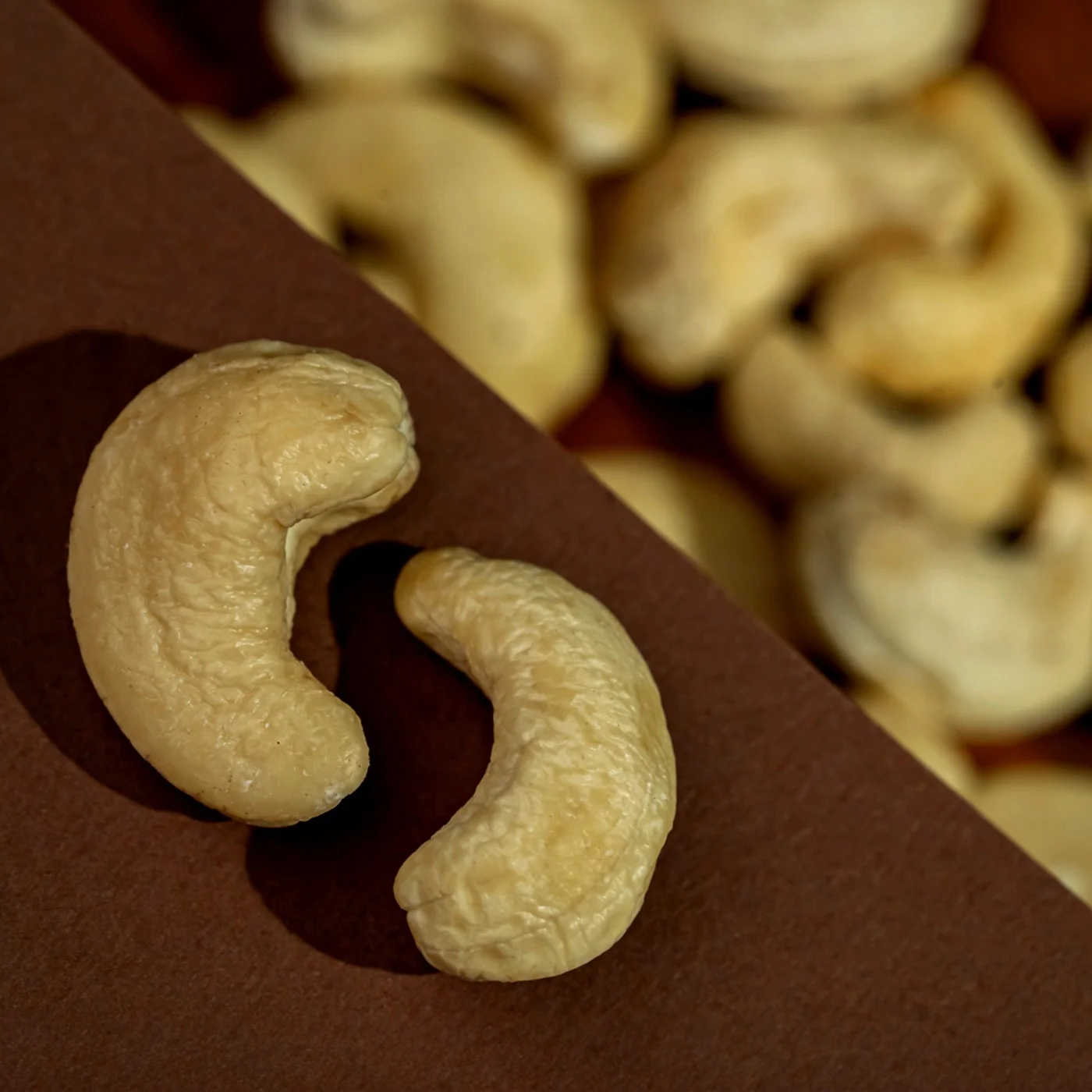 كاجو نيء جامبو - 100 جم