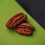 Steam Peeled Pecan - 100 gm