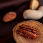 Steam Peeled Pecan - 100 gm