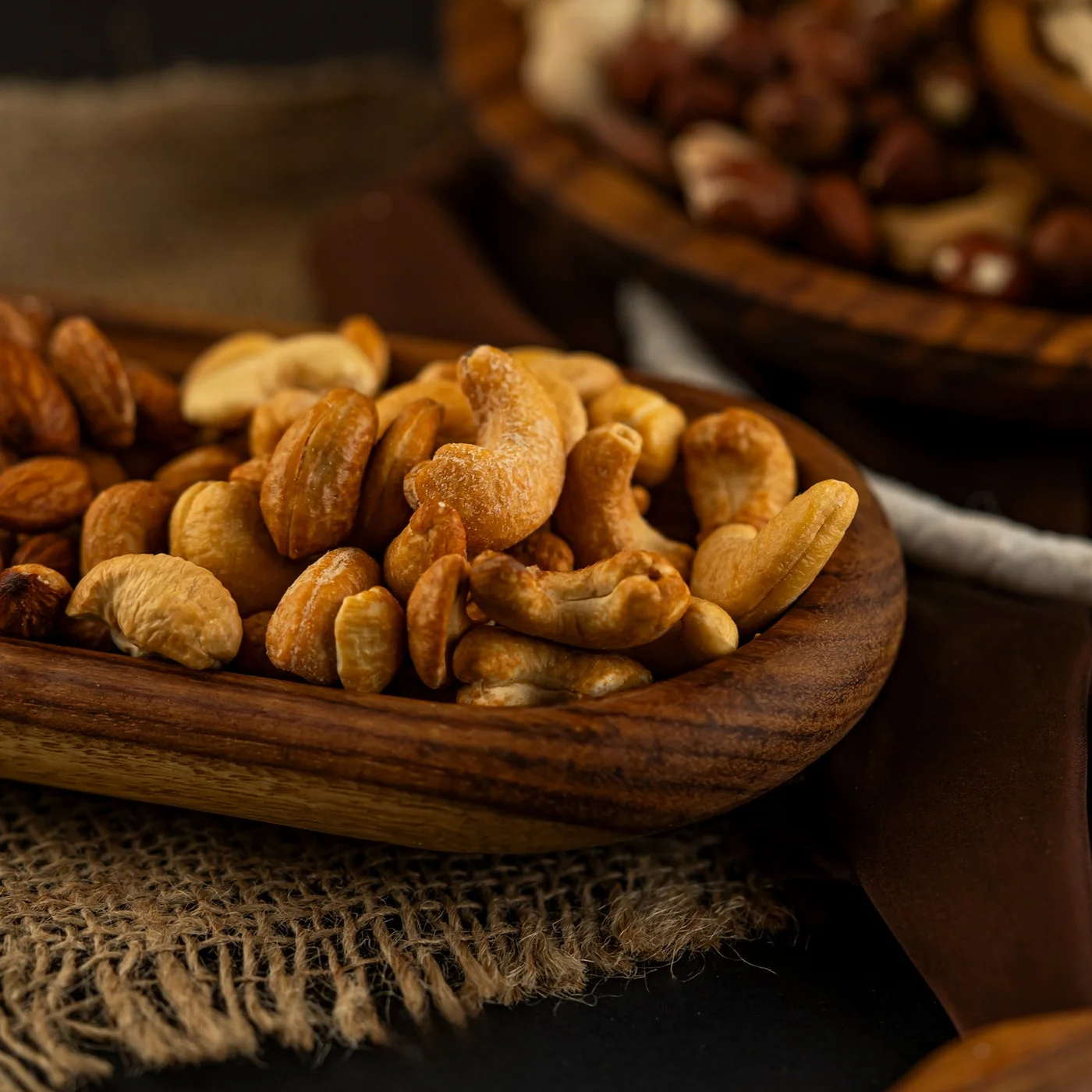 كاجو محمص ملح جامبو - 100 جم