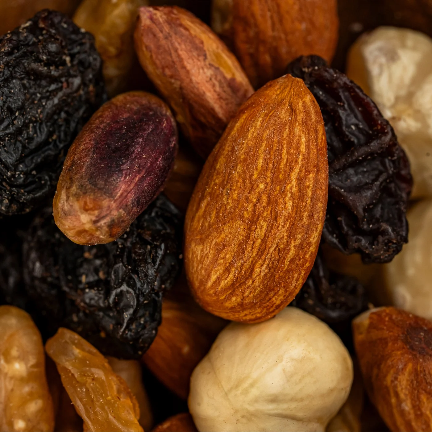 تريل ميكس مكسرات وفواكهة مجففة - 25 جم