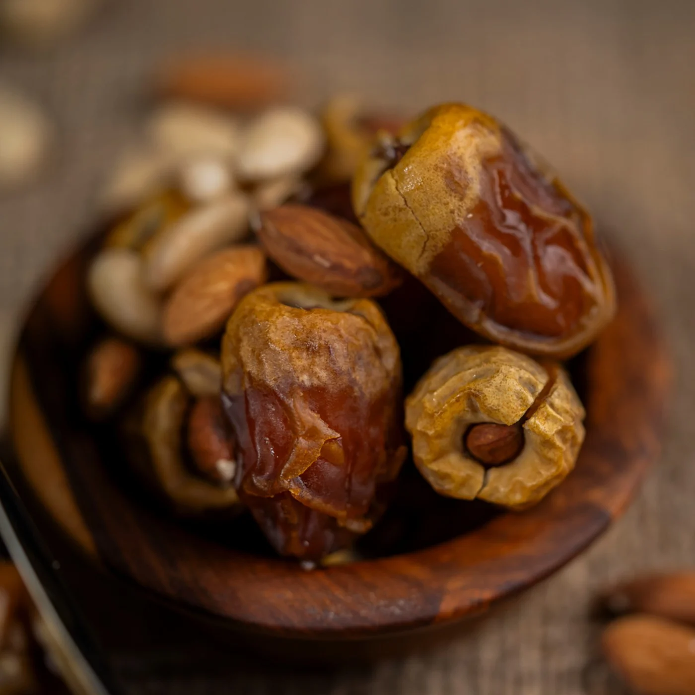 Dates with Almonds - 200 gm