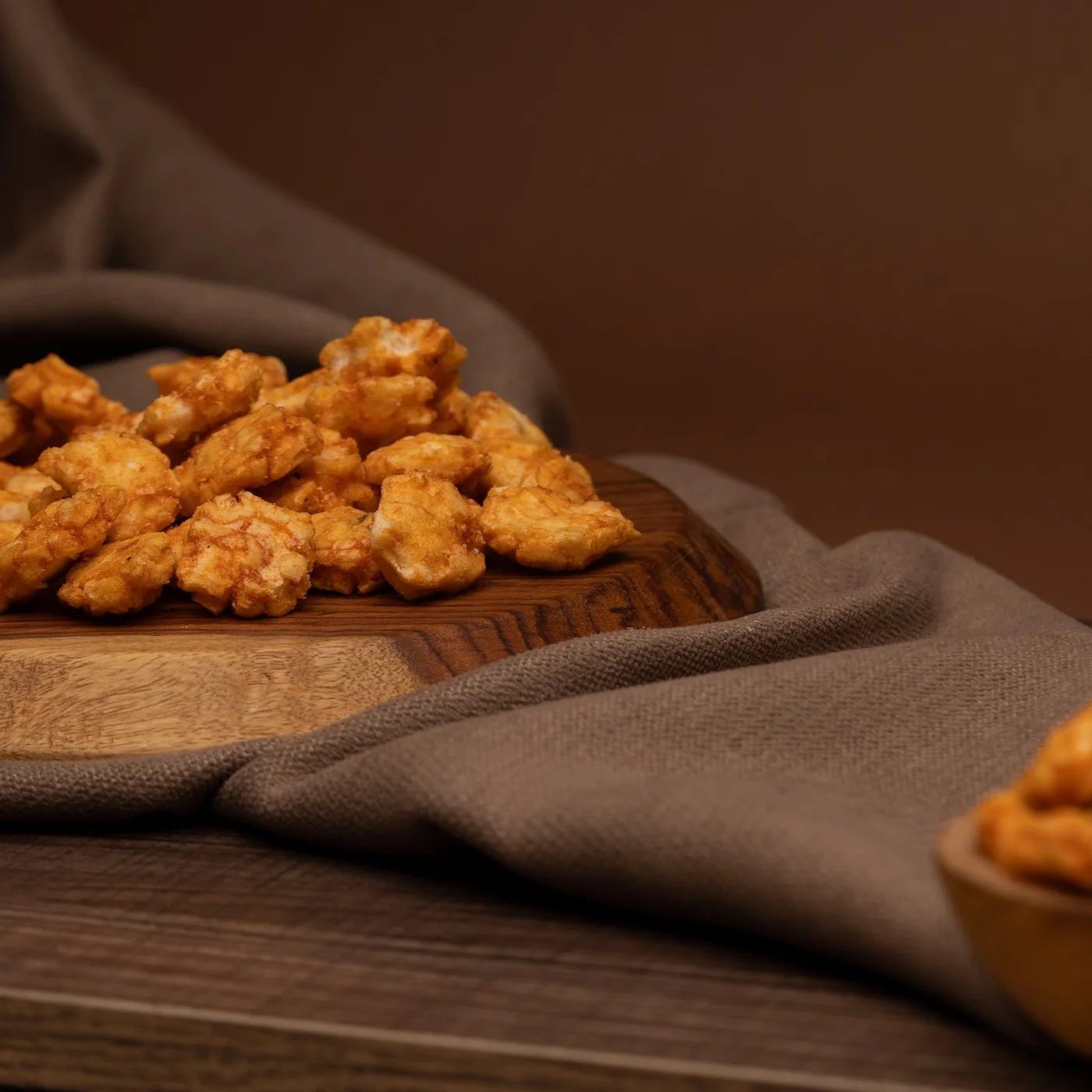 Munchies Chili Flavor Crackers- 225 gm