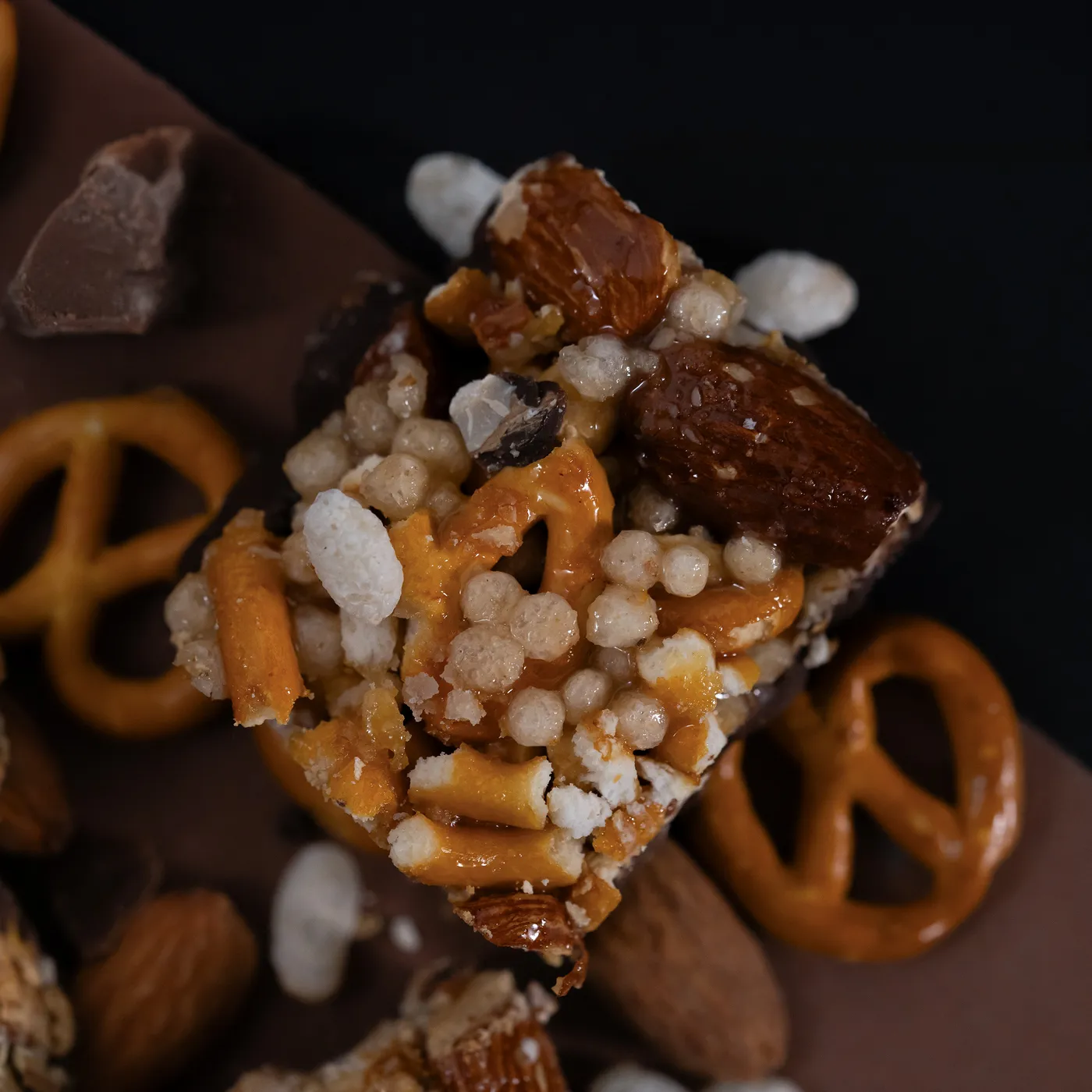 Nuts Bar Salted Pretzel & Almond- 40gm