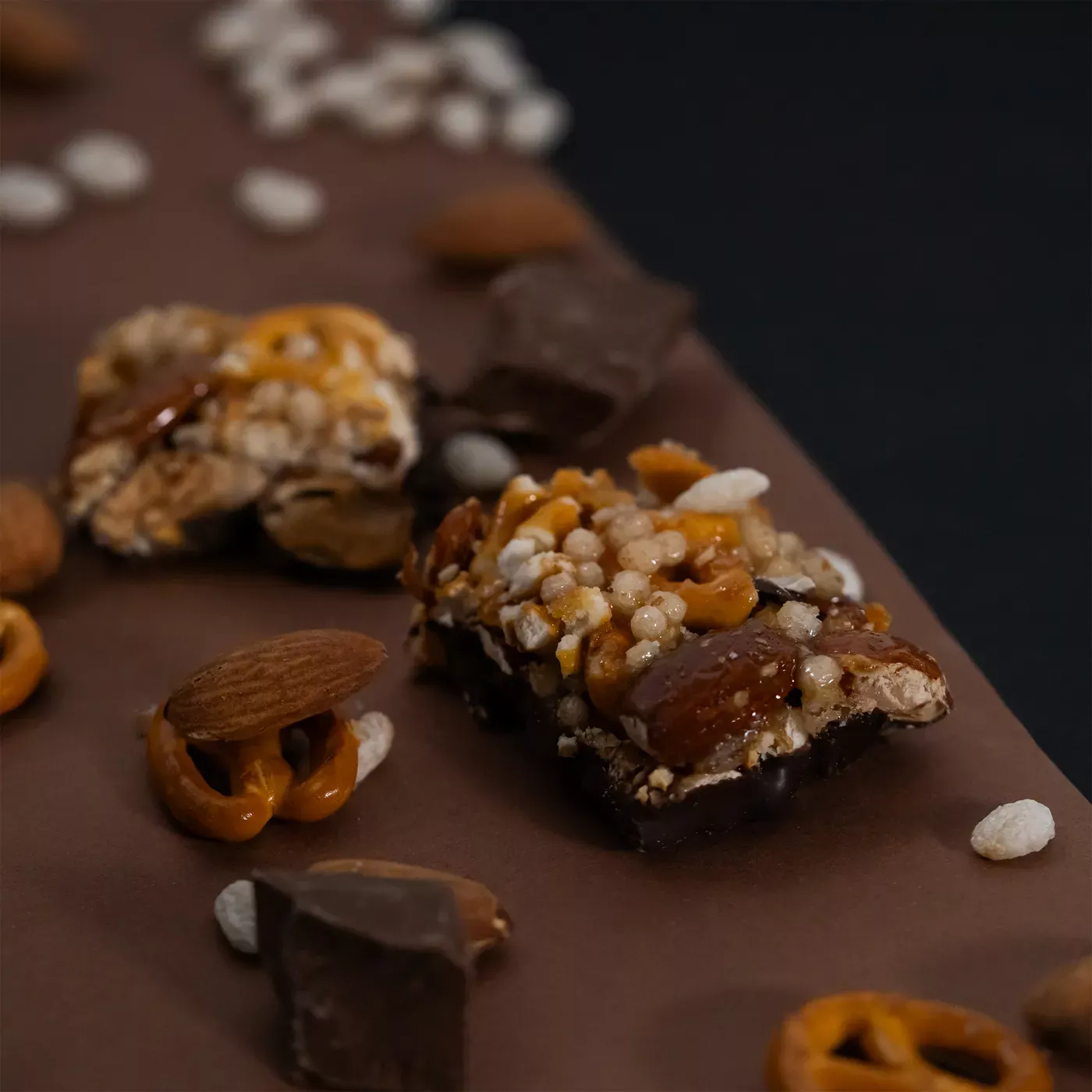 Nuts Bar Salted Pretzel & Almond- 40gm