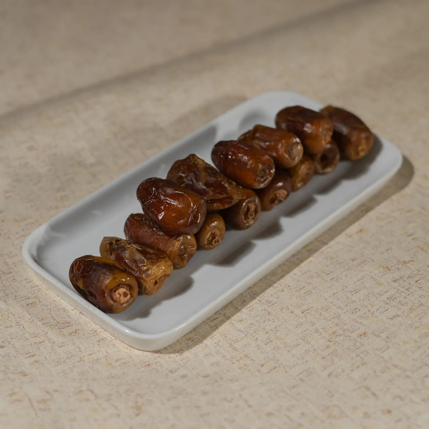 تاج التمور الذهبى العربى -700 جم